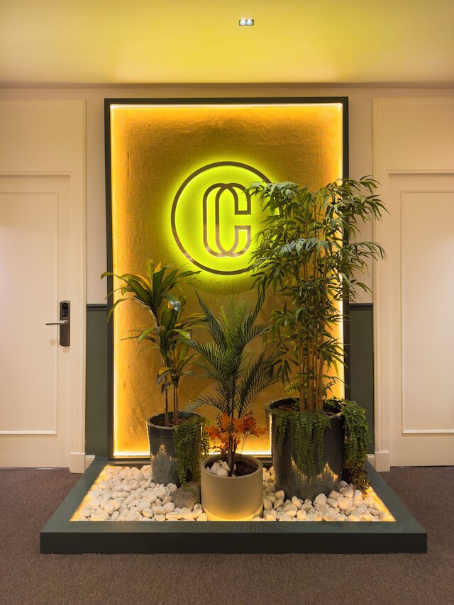 オペラ ステイズ by チャーミング