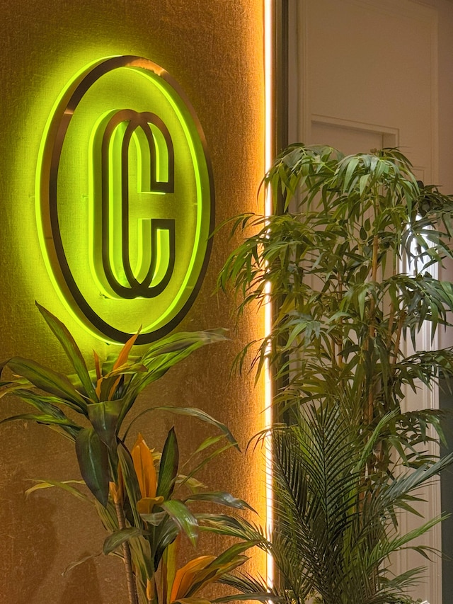 オペラ ステイズ by チャーミング