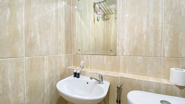 コンビニエント スタジオ アパートメント アット パクブウォノ テラス