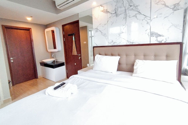 スペーシャス 2 ベッドルーム ウィズ エクストラ ルーム アット グランド スンコノ ラグーン アパートメント