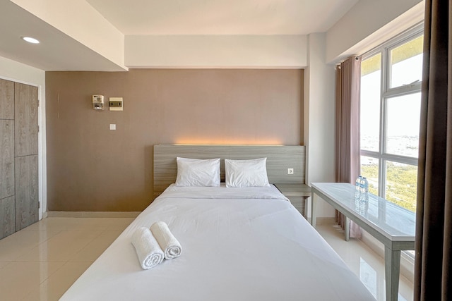 グッド ディール スタニング スタジオ (ノー キッチン) アット タマン メラティ スラバヤ アパートメント