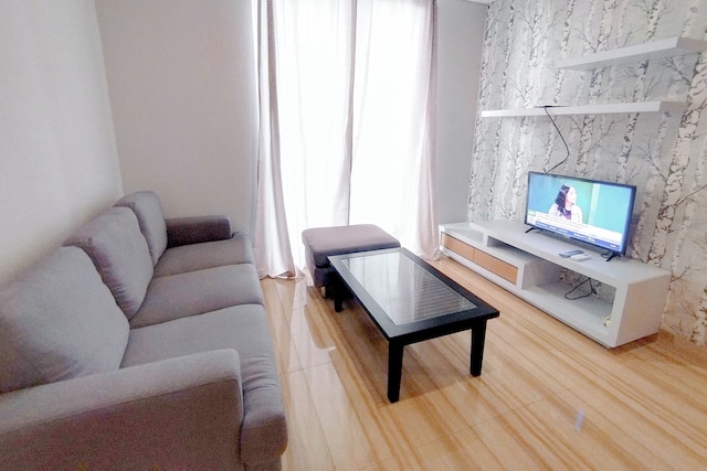 2ベッドルーム ミニマリスト アンド シンプリー アット グランド スンコノ ラグーン アパートメント