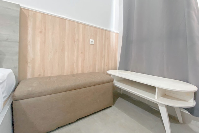 ウェル ファーニッシュド スタジオ アット ジ アルトン アパートメント