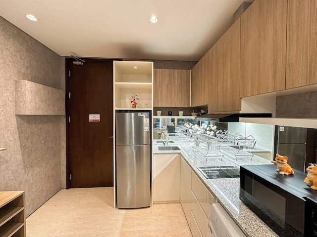 トランクイル アンド モダン ヘイブン 2 ベッドルーム アット ザ ローズベイ アパートメント