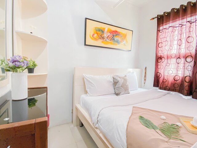 シンプリー 2ベッドルーム アパートメント ニア ビヌス ユニバーシティ アット メナラ ケボン ジェルク