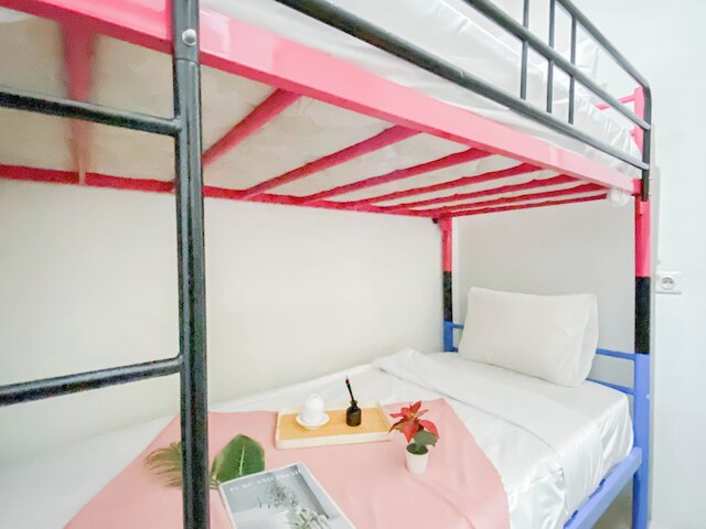 シンプリー 2ベッドルーム アパートメント ニア ビヌス ユニバーシティ アット メナラ ケボン ジェルク