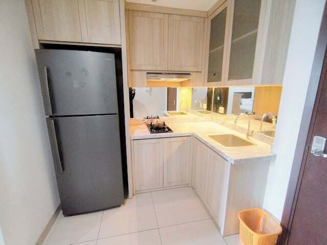 スペーシャス スタジオ ルーム アット グランド スンコノ ラグーン アパートメント