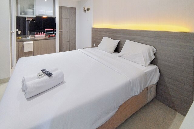 シンプリー デザイン スタジオ アット タマン メラティ スラバヤ アパートメント