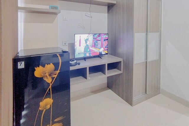 シンプリー デザイン スタジオ アット タマン メラティ スラバヤ アパートメント