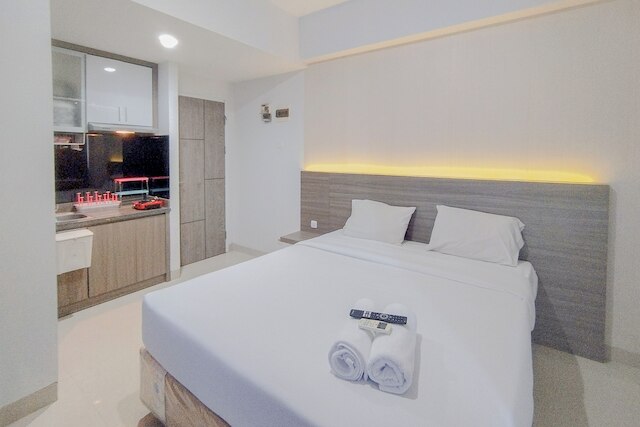 シンプリー デザイン スタジオ アット タマン メラティ スラバヤ アパートメント