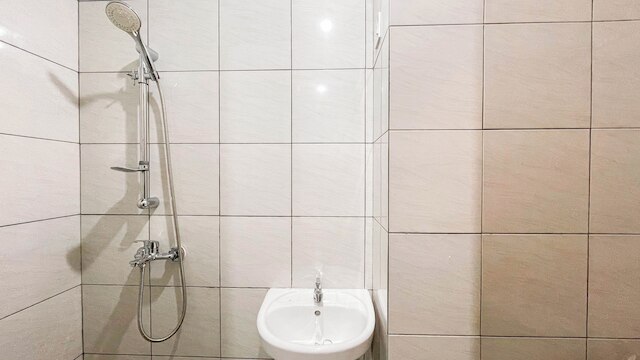 シンプル スタジオ (ノー キッチン) バンダラヤ - タラサ シティ マカッサル アパートメント