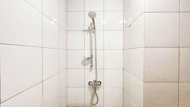 スタジオ (ノー キッチン) アパートメント ニア ウンハス アット バンダラヤ - タラサ シティ マカッサル