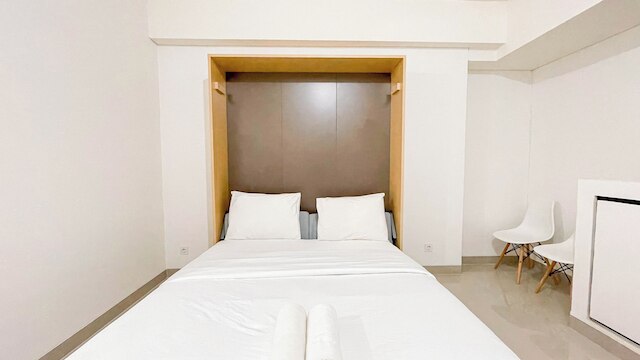 シンプル ルック スタジオ (ノー キッチン) ニア ウンハス バンダラヤ - タラサ シティ マカッサル アパートメント