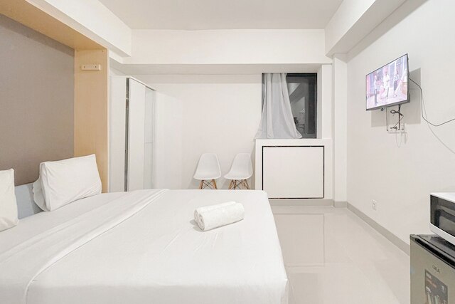 スタジオ ルーム (ノー キッチン) アパートメント ニア ウンハス バンダラヤ - タラサ シティ マカッサル