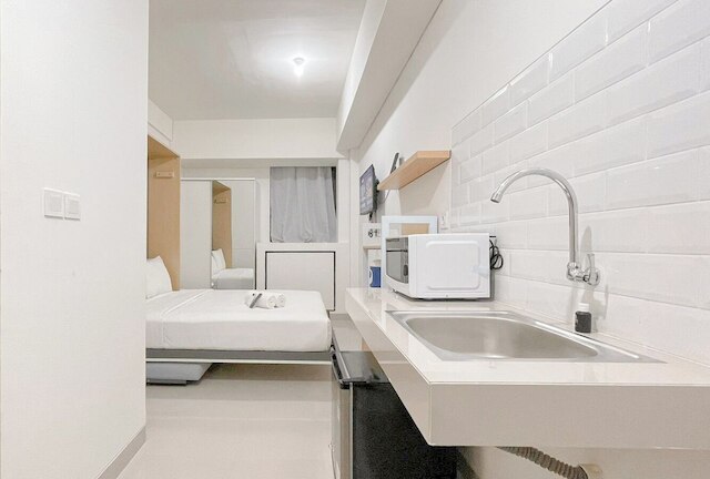 シンプル スタジオ (ノー キッチン) バンダラヤ - タラサ シティ マカッサル アパートメント ニア ウンハス