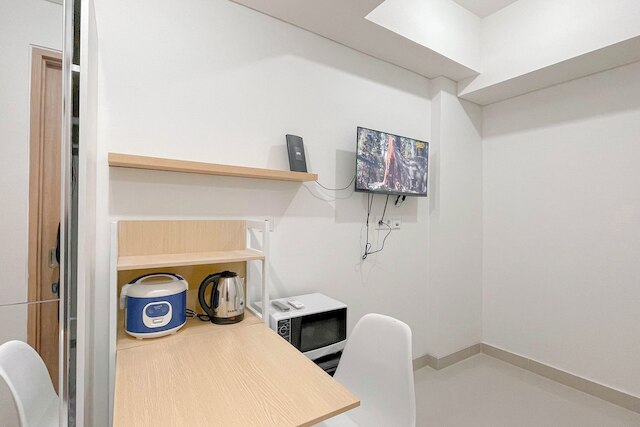 コンパクト スタジオ (ノー キッチン) バンダラヤ - タラサ シティ マカッサル アパートメント ニア ウンハス