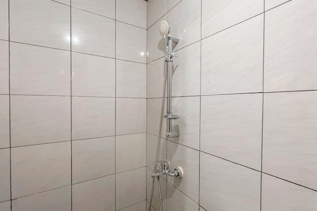 アフォーダブル スタジオ (ノー キッチン) ニア ウンハス バンダラヤ - タラサ シティ マカッサル アパートメント