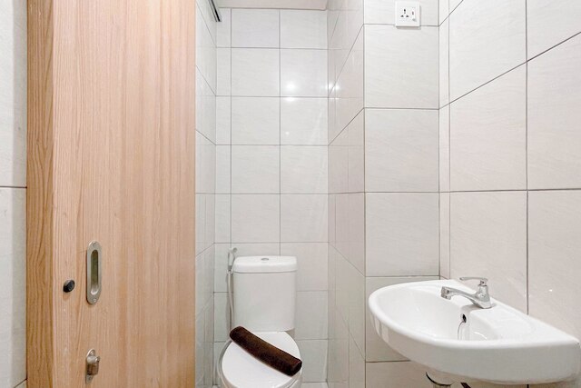 ニート スタジオ (ノー キッチン) アット バンダラヤ - タラサ シティ マカッサル アパートメント