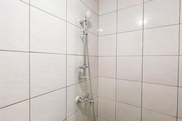 ニート スタジオ (ノー キッチン) アット バンダラヤ - タラサ シティ マカッサル アパートメント