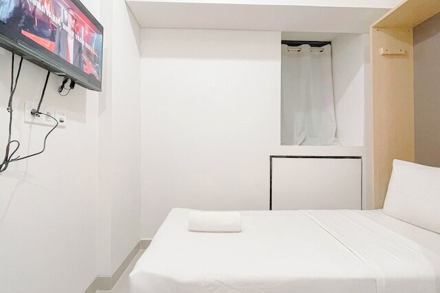 シンプル ニュートラル スタジオ (ノー キッチン) バンダラヤ - タラサ シティ マカッサル アパートメント