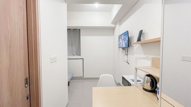 シンプル ルック スタジオ (ノー キッチン) アット バンダラヤ - タラサ シティ マカッサル アパートメント