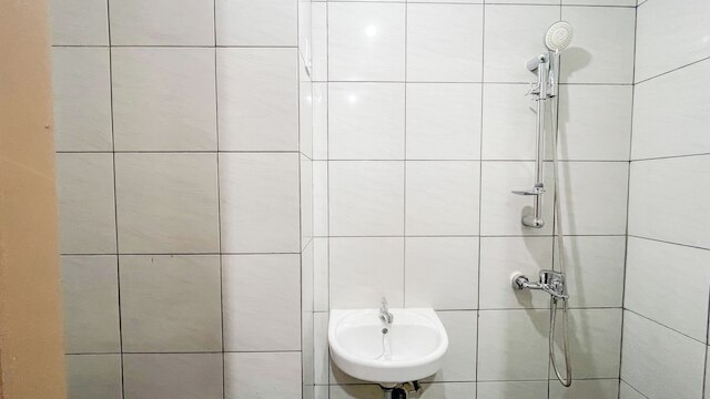 シンプル ルック スタジオ (ノー キッチン) アット バンダラヤ - タラサ シティ マカッサル アパートメント