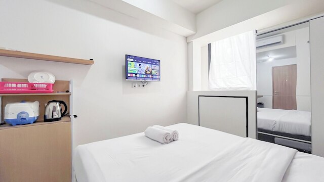 ミニマリスト スタジオ ルーム ニア ウンハス アット バンダラヤ - タラサ シティ マカッサル アパートメント