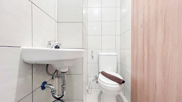 ミニマリスト スタジオ ルーム ニア ウンハス アット バンダラヤ - タラサ シティ マカッサル アパートメント