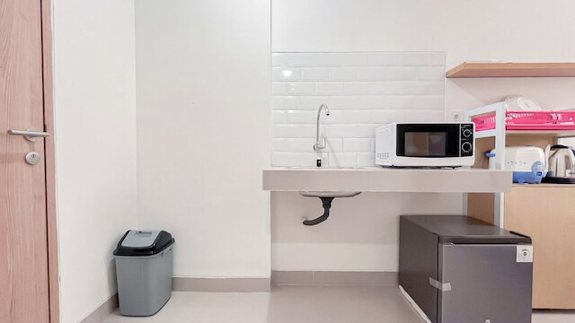 ミニマリスト スタジオ ルーム ニア ウンハス アット バンダラヤ - タラサ シティ マカッサル アパートメント