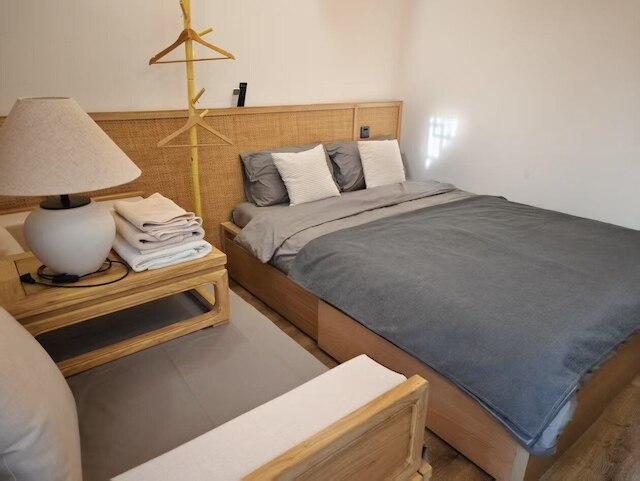 Beijing Hejiali Siheyuan Near Tiananm