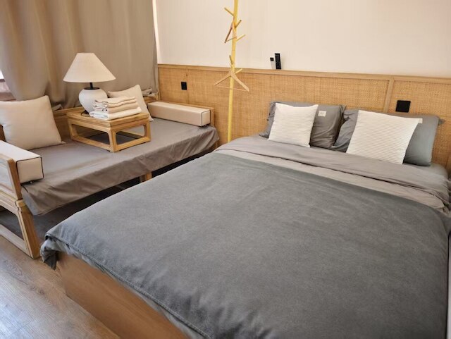 Beijing Hejiali Siheyuan Near Tiananm