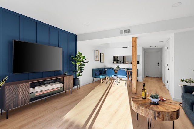 MCM コンド ニア DT SoCo ペット フレンドリー