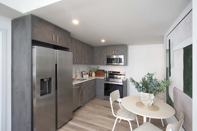 ウィズ アメイジング 1ベッドルーム イン ウィンウッド