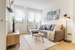 リマーカブル 1ベッドルーム ウィズ ラブリー デコ イン フスティシア