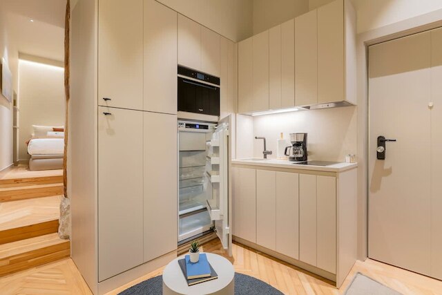 ウィズ アメージング ロフト アット パラシオ レアル