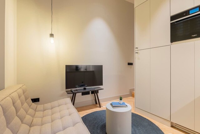 ウィズ アメージング ロフト アット パラシオ レアル