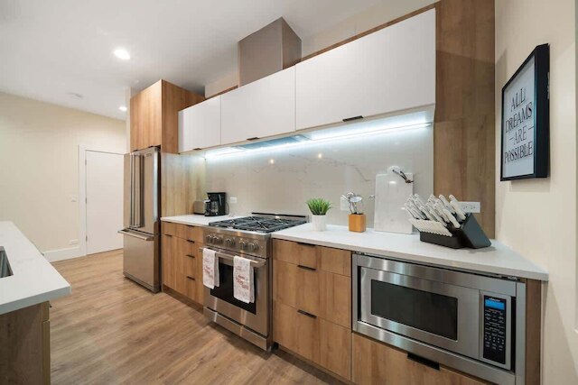 ニュー トゥー ベッド コンド by ユナイテッドセンター ウィズ バルコニー