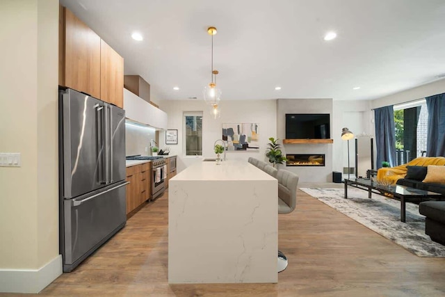 ニュー トゥー ベッド コンド by ユナイテッドセンター ウィズ バルコニー