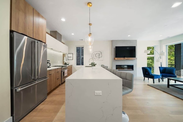 ニュー 3 ベッド by ユナイテッドセンター ウィズ パーキング バルコニー