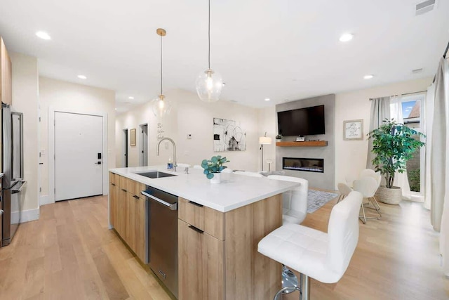 ニュー ブライト コンド スリーピング 8 by ユナイテッドセンター