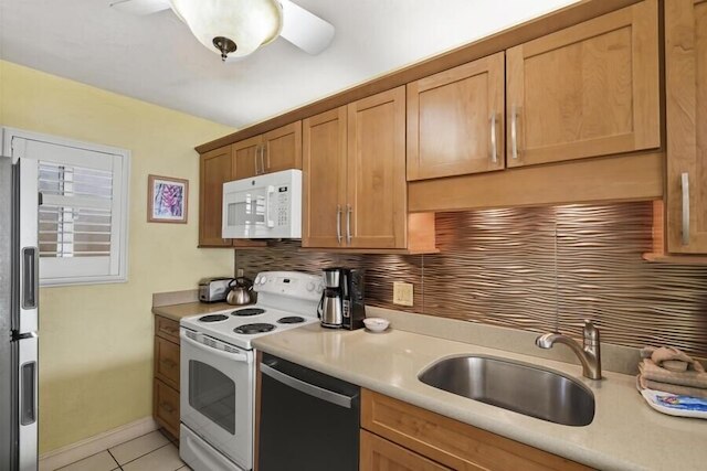 メネフネ ショアーズ #509 2 ベッドルーム コンド