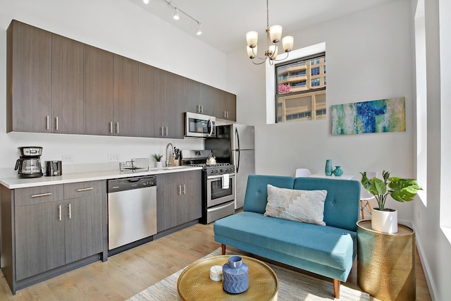 ラグジュアリー 1 ベッドルーム アパートメント - レイク 204 レップ