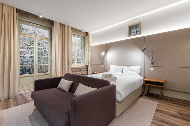 ゲストレディ - メルカドレス 150