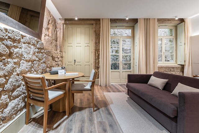 ゲストレディ - メルカドレス 150