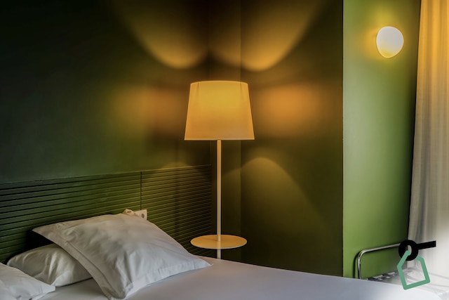 ホティデイ バルセロナ コロン