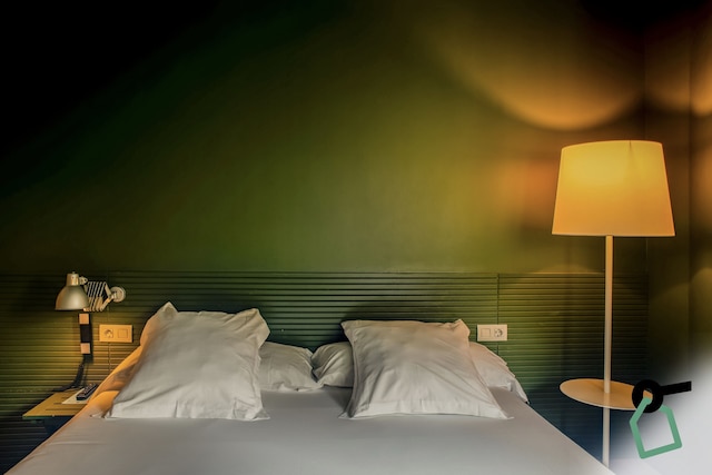 ホティデイ バルセロナ コロン