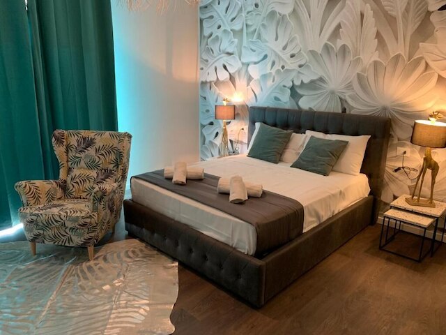 スイート ラメ 37 レンタル ルームズ