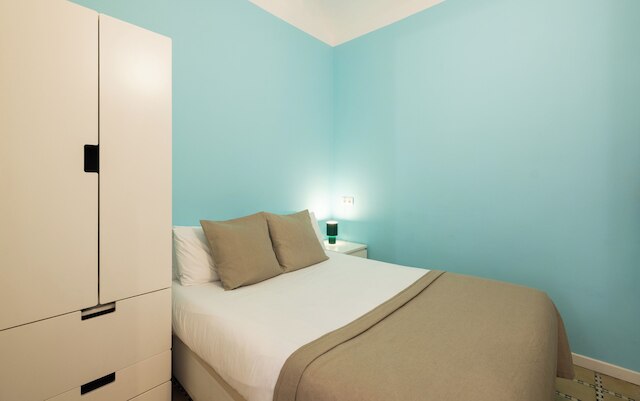 ステイ ユニーク アパートメンツ ラダス