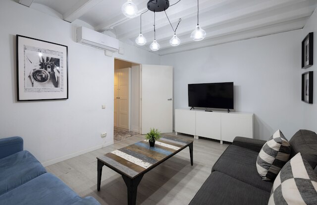 ステイ ユニーク アパートメンツ ロジェル リュリア II