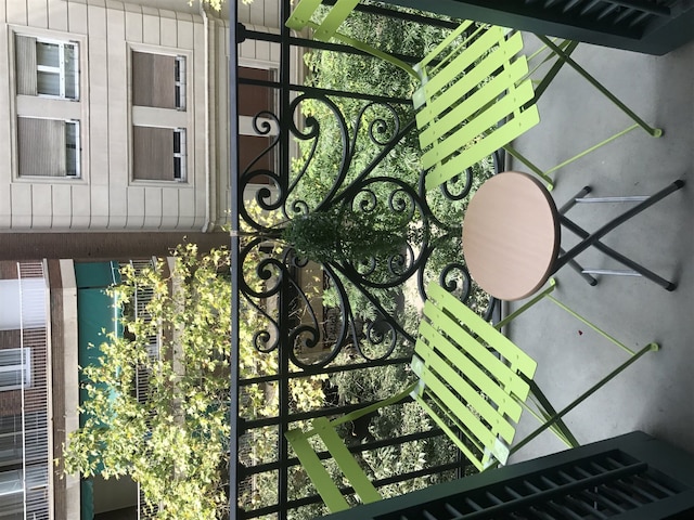 ステイ ユニーク アパートメンツ インドゥストリア II